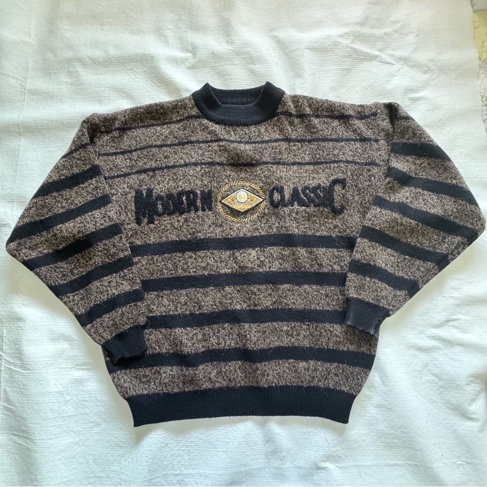 Vintage x IOU American
Tradition Men's Crewneck Sweater - Large Acrylic 1990’s